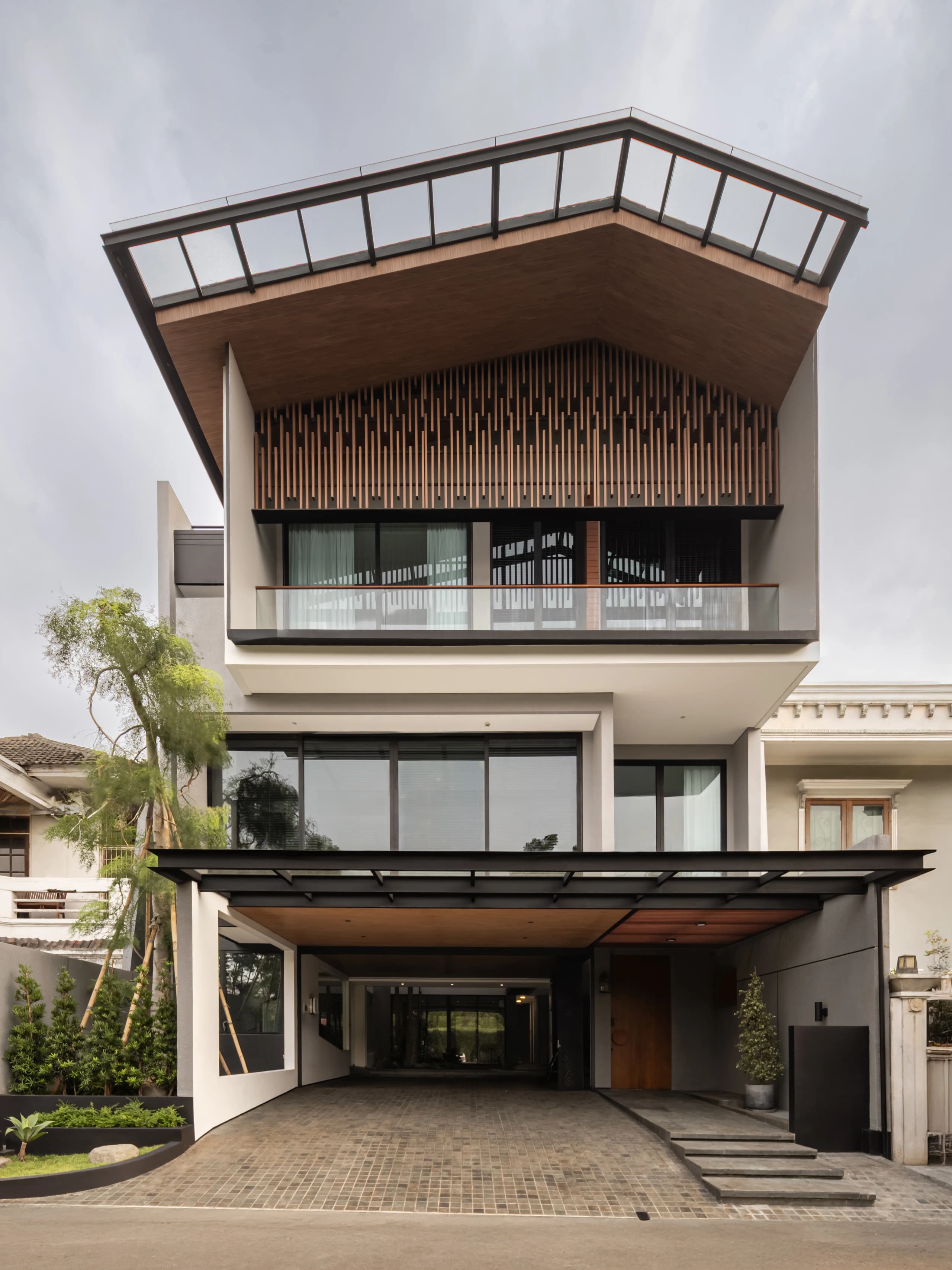 MM House — detail 1